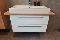 Waschtischunterschrank