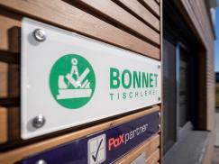 Schild der Tischlerei Bonnet