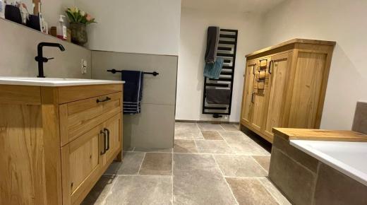 Badezimmer Möbel aus Holz in Hofgeismar