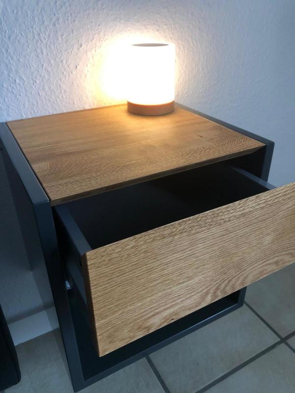 Nachttisch