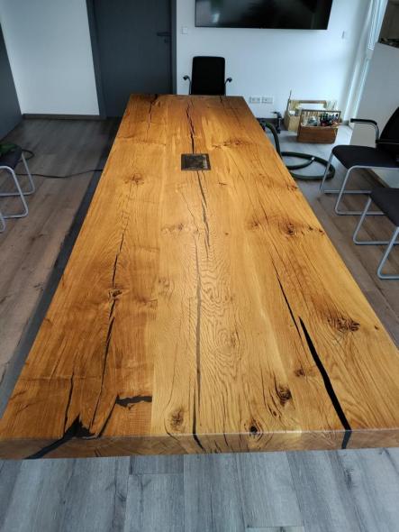 Rustikaler Esszimmertisch