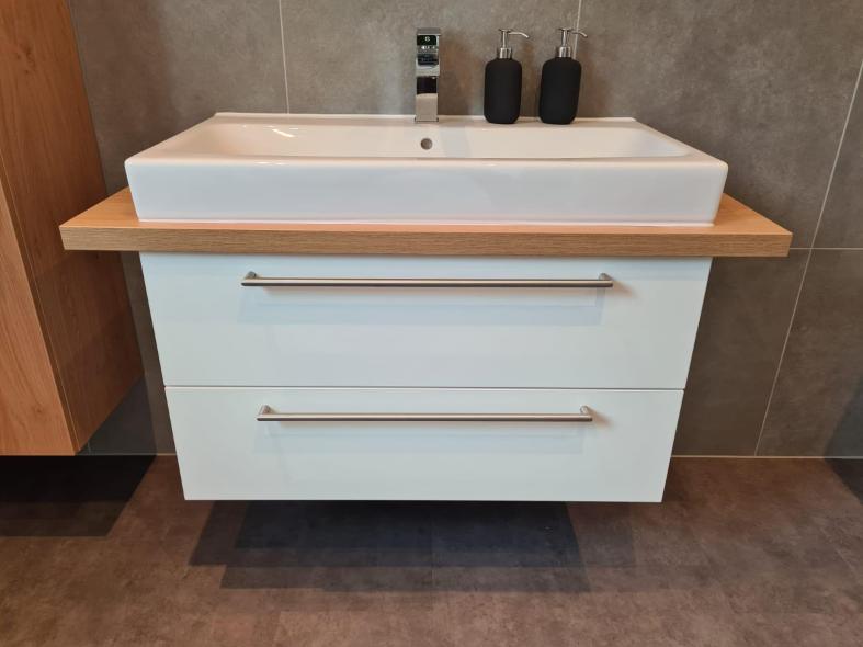 Waschtischunterschrank