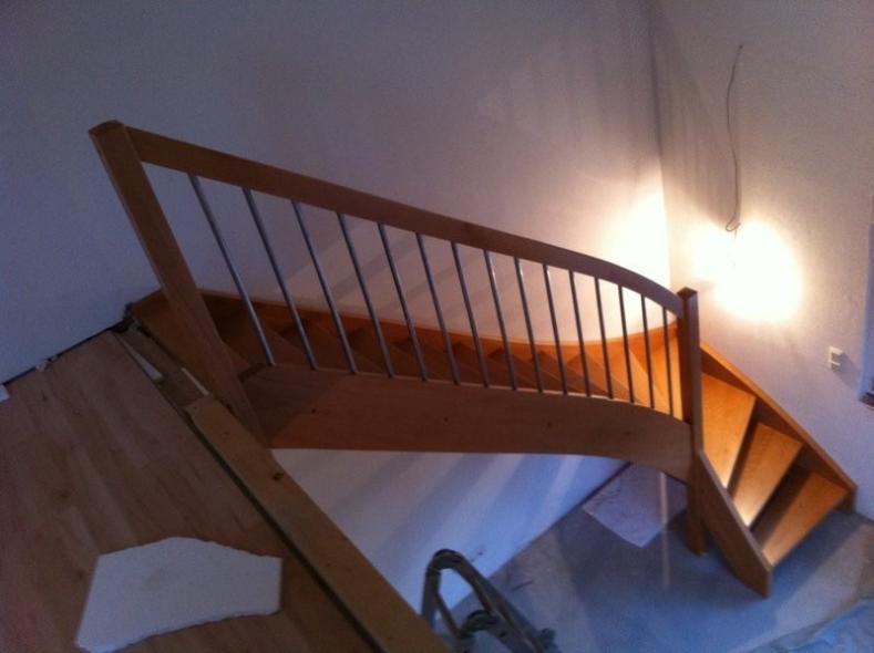 Treppe aus Buche 1/4 gewendelt
